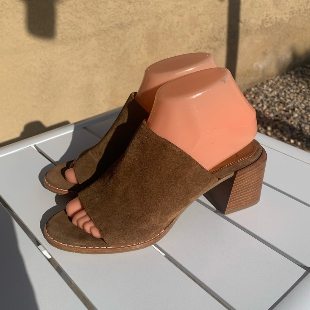 NEW Aquatalia slip on summer shoes brown suede size 8
